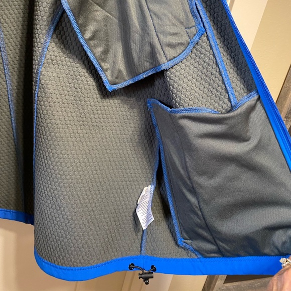 Asics Jacket - Picture 9 of 16